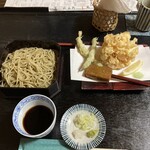 蕎麦彩膳 隆仙坊 - 蕎麦つゆ少なめです。