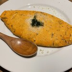 地下だけど入ったら雰囲気が良くて料理人がしっかり食事を作ってお酒もたくさんあって楽しいお店。ごんべえ - 