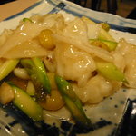 中国四川料理天悠 - モンゴウイカとアスパラの炒めもの