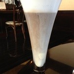 プティパレ - アイスト・カフェ・ラテ(767円)