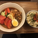 Neko To Shakushi - 日替わりの冷麺と高菜ご飯