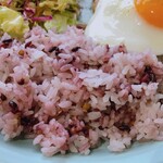 Hawaian Kafe Ruana - ご飯はヘルシーな雑穀米