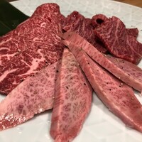 焼肉 黒田 - 