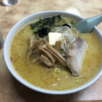 味の札幌 大西 - 人気No.1   味噌カレー牛乳ラーメン 980円