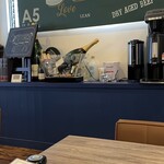 焼肉&手打ち冷麺 二郎 - 内観。