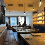 焼肉&手打ち冷麺 二郎 - 内観。