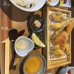 Shun No Tempura To Kisetsu Ryouri Kichi Fuku - 