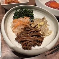 焼肉うしごろ 新宿三丁目店 - 