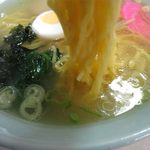 南清軒 - 塩ラーメンの麺