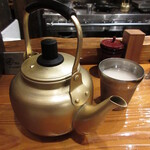 魚虎 - やかんまっこり(微炭酸) 1600円