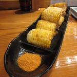 魚虎 - 揚げモロコシ 680円