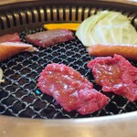 焼肉 鈴 - 焼いてるよーん