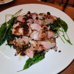 Bee - いろ鮮やかな豚肉