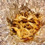 炭火焼鳥てっぺん - 【４種類のきのこのホイル焼き】