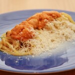 Sea urchin cream pasta