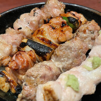 伊勢廣 京橋本店 - 2023.08.03 （木）　やきとり丼 （4本丼）　1900円（税込）