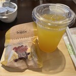 イングリッシュパブ セントマークス - オレンジジュース&ミックスドライフルーツ