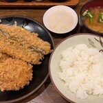 とき和 - アジフライに負けず劣らずのイワシフライに一口カツ二つとご飯少なめでランチを