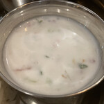 カフェ アチャ - マサラサラダorライタはライタをチョイス。
      ライタをカレーに混ぜながら喰らいたかったからなんだけど、コレも吉と出ました。