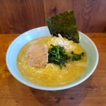 Genkiya - 豚骨塩らーめん 850円