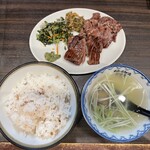 牛タン焼専門店 司 - 牛タン定食（4枚8切）