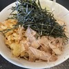 なぜ蕎麦にラー油を入れるのか。 東新宿店