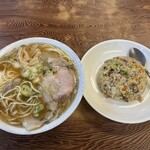 チーナン食堂 - ラーメン、半チャーハンセット