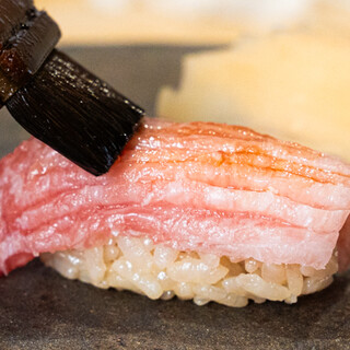 素材にこだわった昔ながらの江戸前寿司