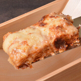 看板メニュー「和風ラザニア」やその他メニューもぜひ！