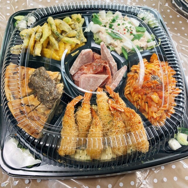 10 couleurs（ディクルール） - 撫牛子（惣菜・デリ）の写真