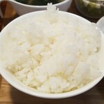 キッチン ブルー グローブ - ご飯大盛りのアップ