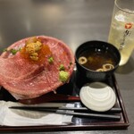 吉祥寺 肉ドレス海鮮丼 - 