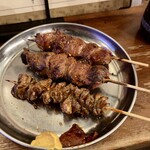 Tachinomi Kushiyaki Sake To Kidoki Buta - センベロセットの串3本