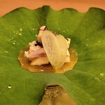 馬車道 大かわ - カマス　白ズイキ