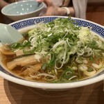 駅前ラーメン　ひげ - 