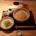 本来ぶっかけそばですが、特別に、別皿で。ありがとう。