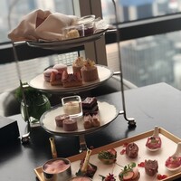 ザ タヴァン グリル＆ラウンジ - 