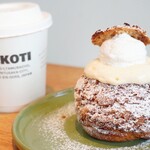 2KOTI - 【2023.08】ざくざくシュークリーム(税込550円)