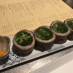 愛とへいわ - 上富良野豚の博多ねぎ巻き みかんこしょう ひかりポン酢