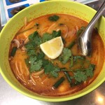 バンコク食堂バードマン - トムヤムラーメン。