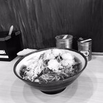 そばの神田東一屋 - #アー写っぽく撮るとこうなる。