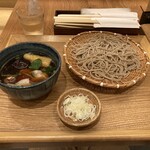 Teuchi Soba Sobashiki - 涼野菜と匠味豚のつけ汁そば \1,430