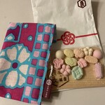 亀屋良長 JR京都伊勢丹B1直売店 - 