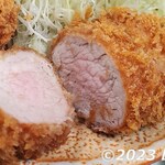 お食事 まるやま - ヒレとんかつ(近景)