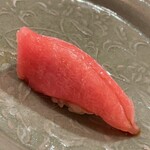 木挽町 とも樹 - 大トロの剥がしの鞍掛けです