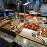 THE KITCHEN TABLE - パン