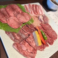 天空焼肉 星遊山 - ランチコースのお肉(2人前)