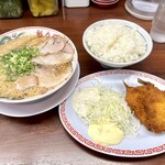 ラーメン魁力屋 - アジフライ定食