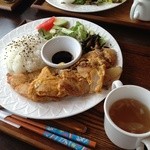 Kinds cafe - フーヨーハイ(中華風キッシュ)