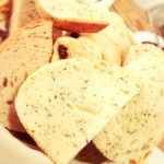 ケ カリーノ - 2013/7　自家製パン